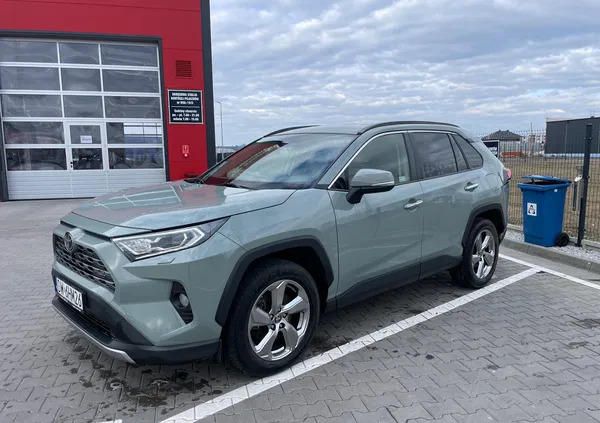 kleczew Toyota RAV4 cena 110000 przebieg: 161000, rok produkcji 2020 z Kleczew